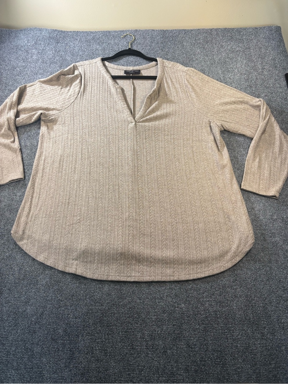 Lane Bryant V‑Neck Long Sleeve Top size 18/20